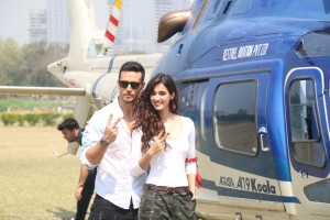 Tiger Shroff And Disha Patani Arrive In Chopper At Mahalaxmi Racecourse