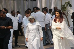 Sridevi's final journey - funeral