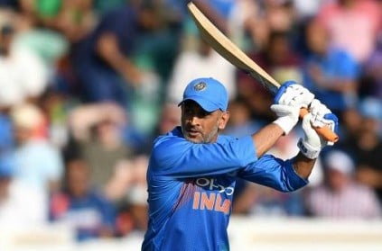 MS Dhoni 5th batsman to score 10,000 ODI runs for India