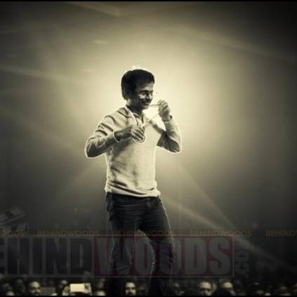 A.R.Murugadoss Mass Entry in Behindwoods Gold Medal Awards 6th Edition