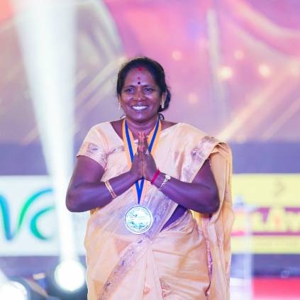 Behindwoods Gold Medals Eminence Award winner Malarkodi's speech