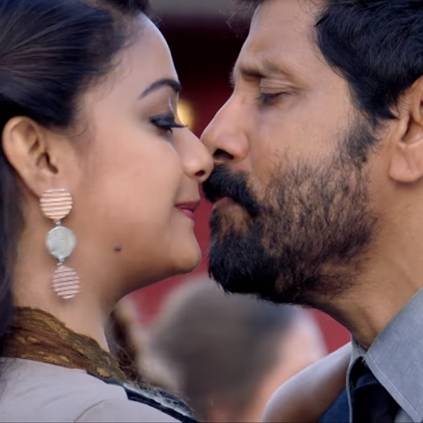Pudhu Metro Rail video song from Saamy Square