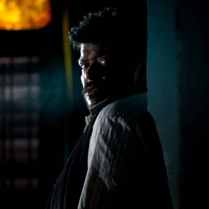 The trailer review of R. Parthiban's solo act Oththa Seruppu size 7