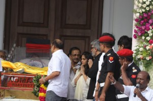 Karunanidhi death: Political leaders and Celebrities pay homage