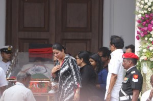 Karunanidhi death: Political leaders and Celebrities pay homage