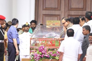 Karunanidhi death: Political leaders and Celebrities pay homage